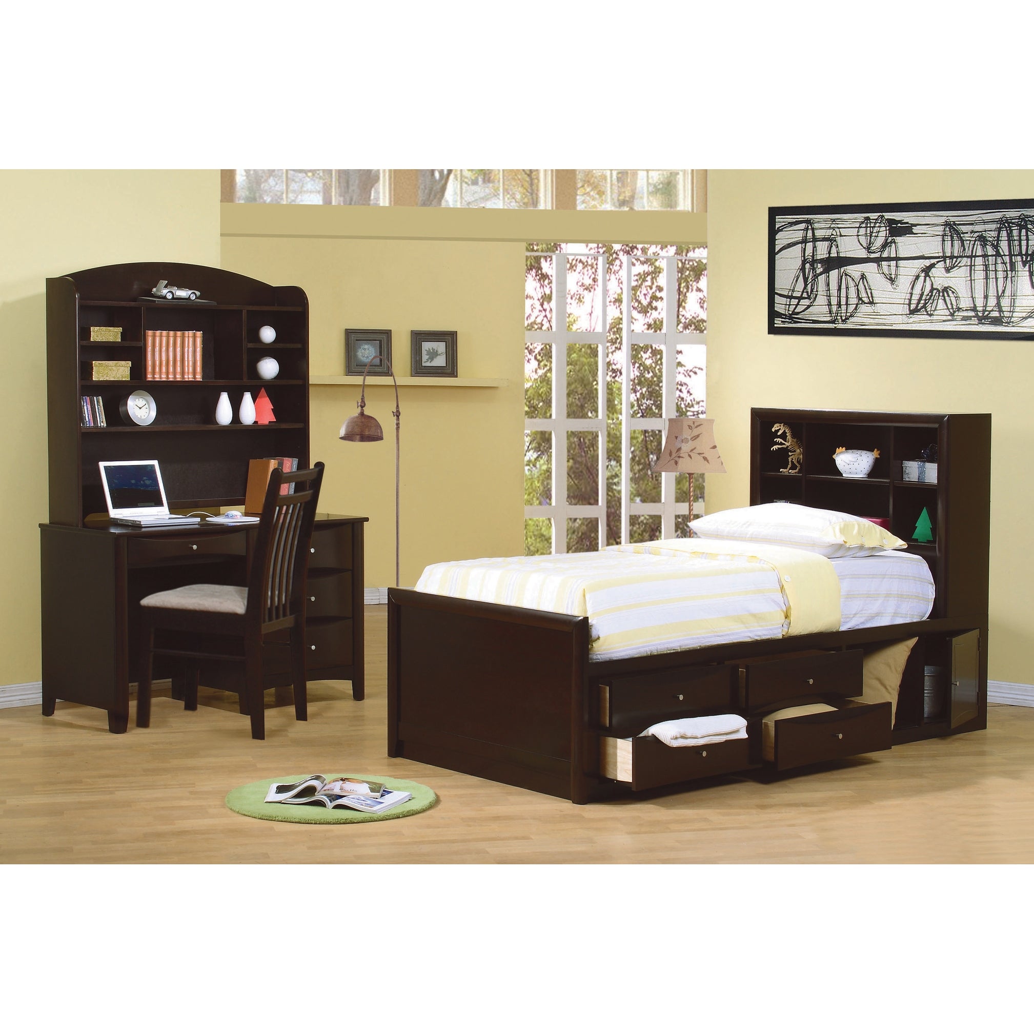 Vanessa Cappuccino 3-piece Bedroom Set with Chest - - 35553495