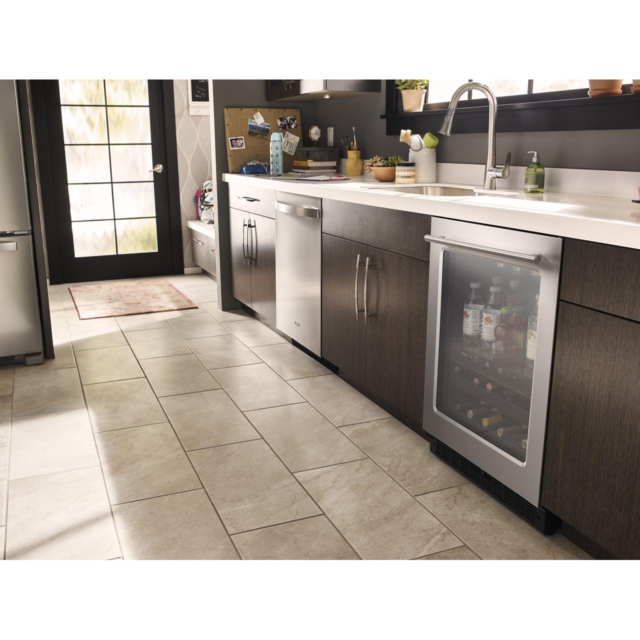 Whirlpool 5.2 cu.ft. Freestanding Beverage Center WUB35X24HZ