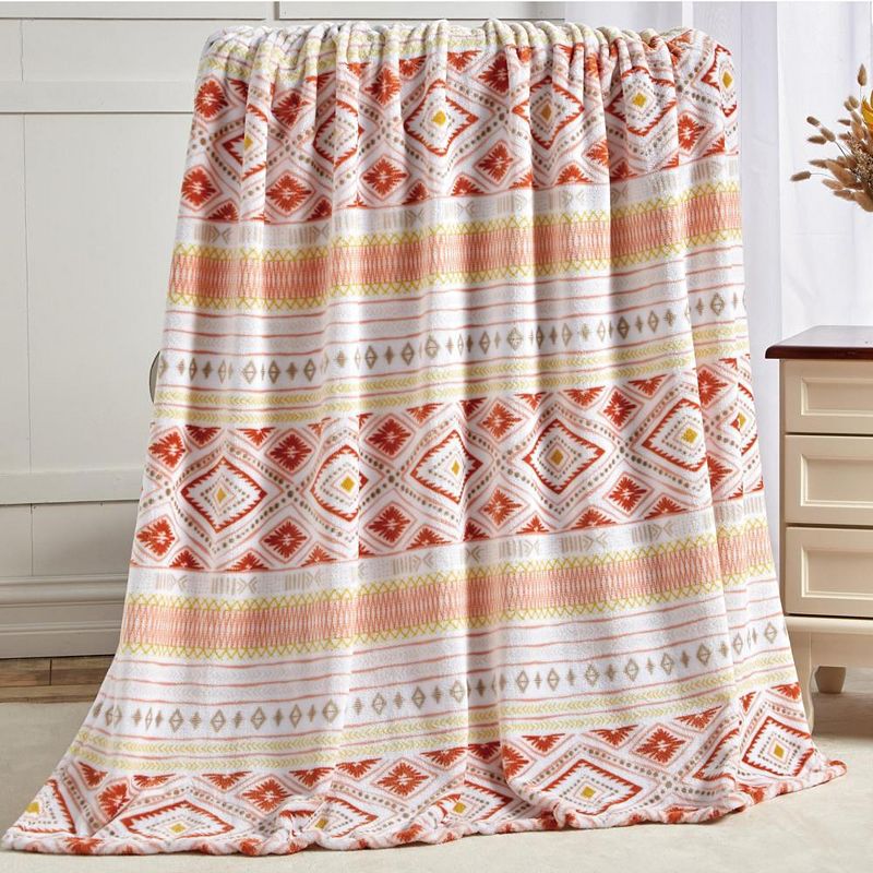 Plazatex Idris Microplush Decorative All Season 50 X 70 Throw Blanket