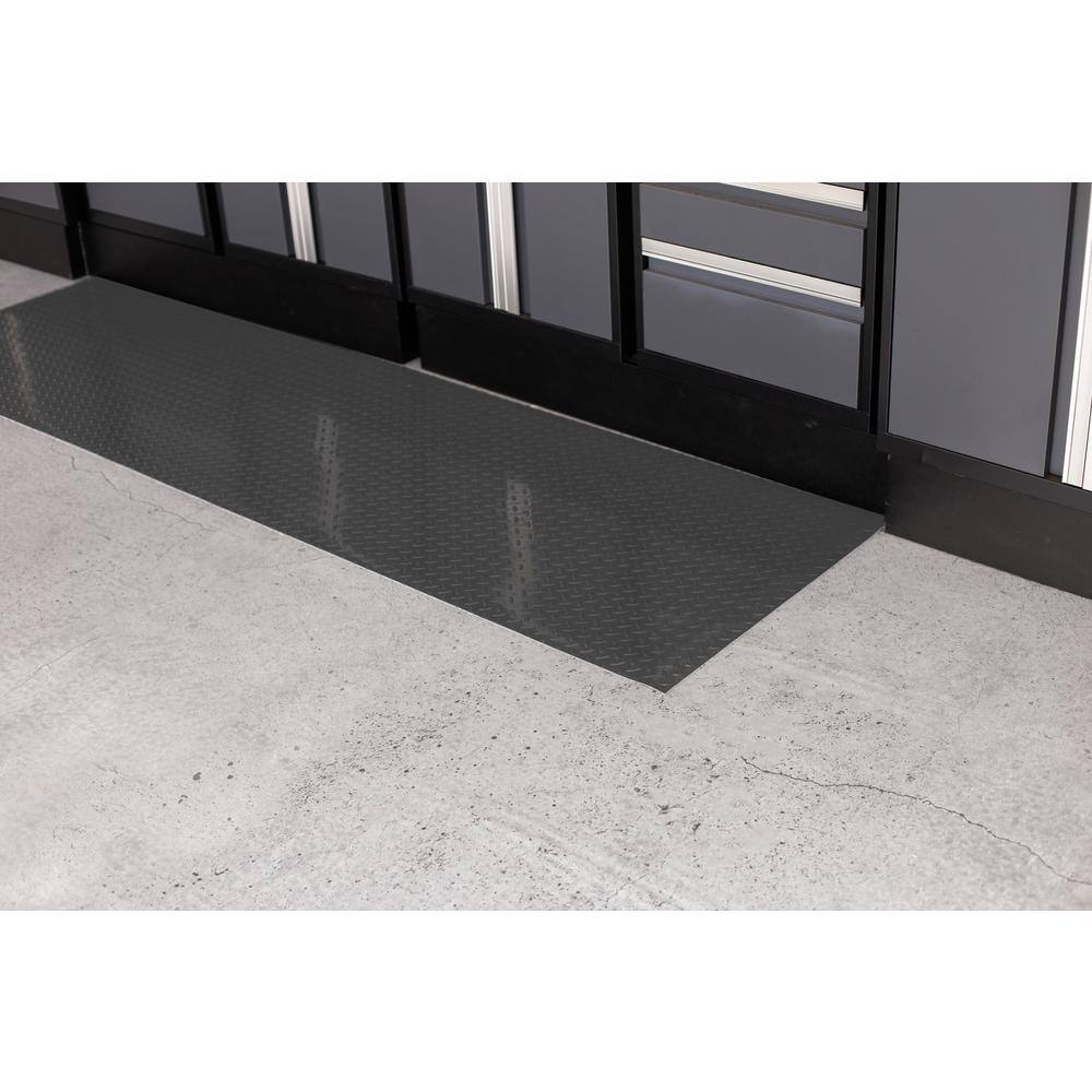 G-Floor Diamond Tread 27 in. W x 96 in. L Slate Grey Commercial Grade Vinyl Performance Garage Flooring Runner WGRUN75DT2796SG