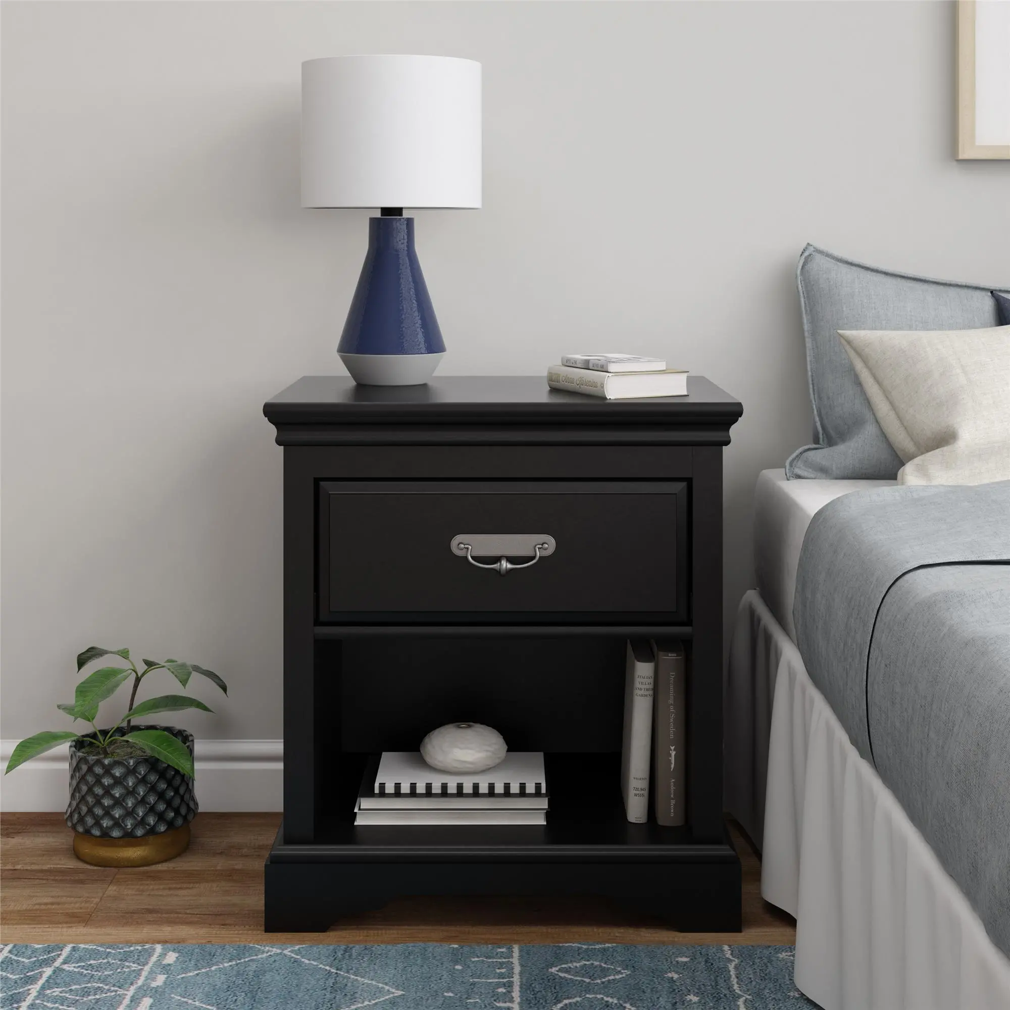 Bristol Traditional Black Nightstand