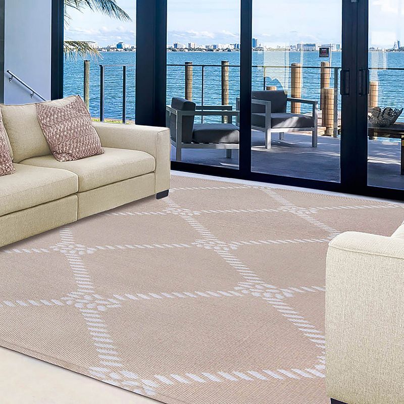 Superior Coastal Diamond Indoor/Outdoor Area Rug