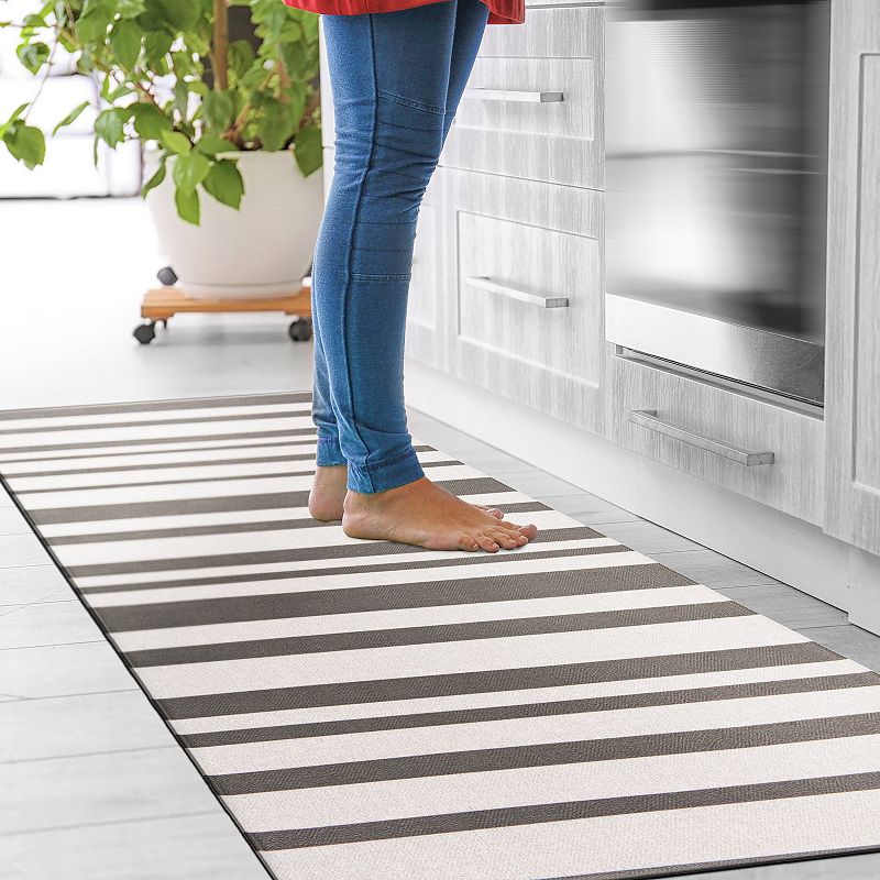 World Rug Gallery Contemporary Striped Anti-Fatigue Mat