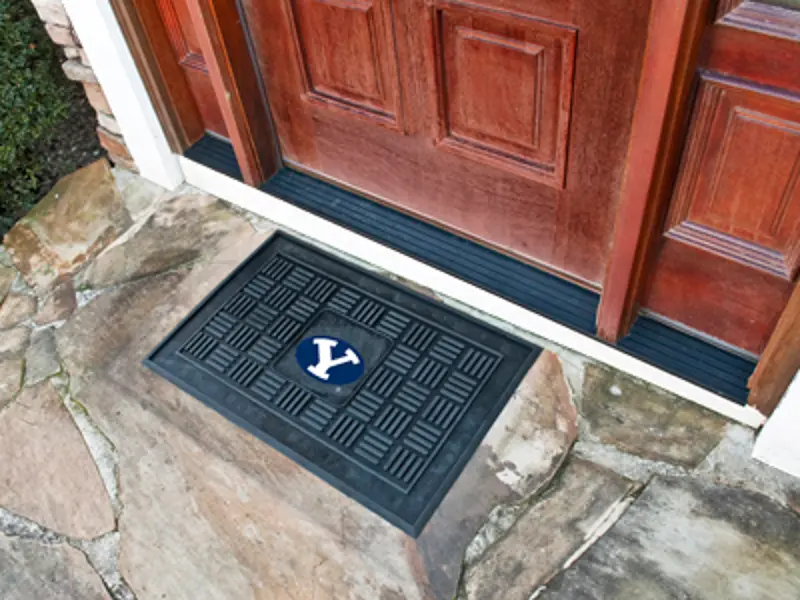 2 x 3 X-Small BYU Medallion Door Mat