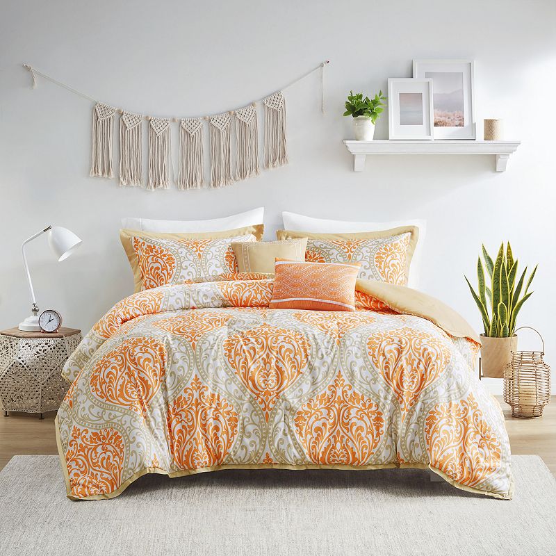 Intelligent Design Lilly Comforter Set with Throw Pillows