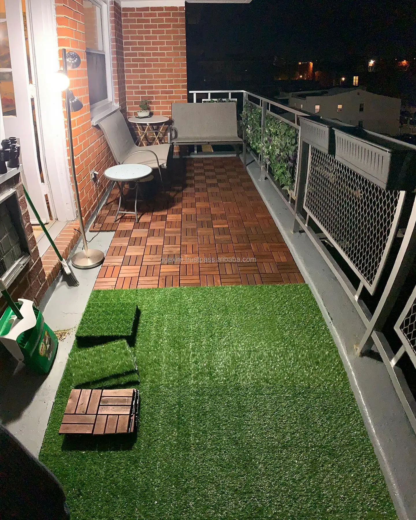 Hot Sale Artificial Grass Interlocking Tiles   The Perfect Solution for a Lush and Low  Maintenance Lawn from factory VIETWOOD