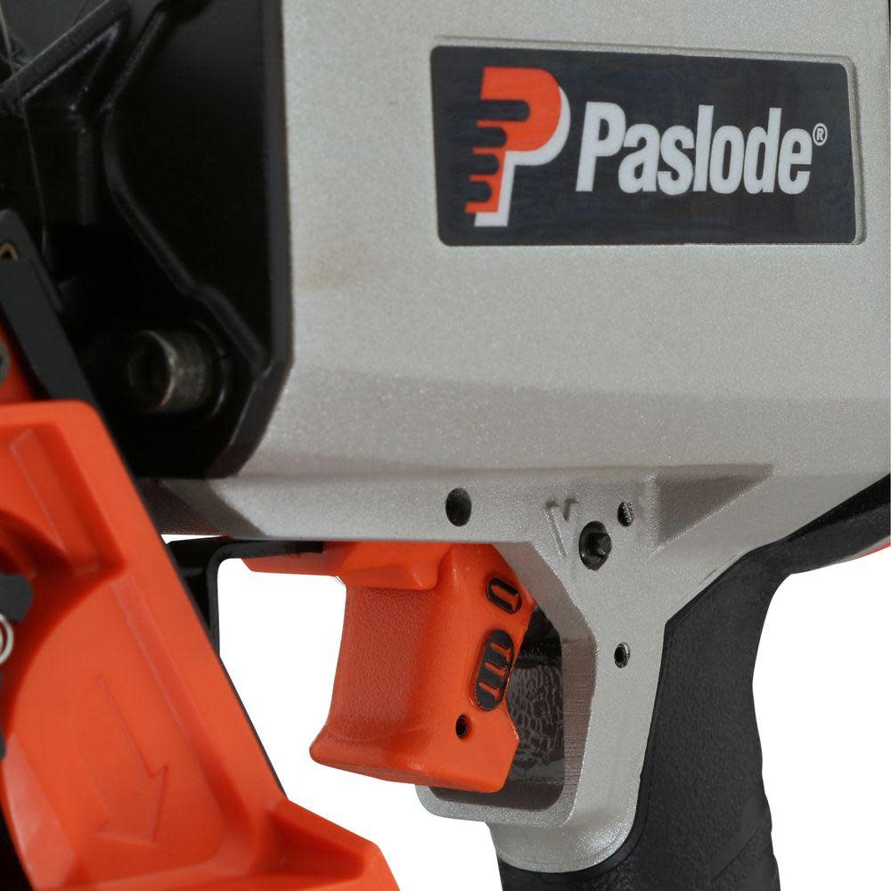 F325R Compact Framing Nailer ;