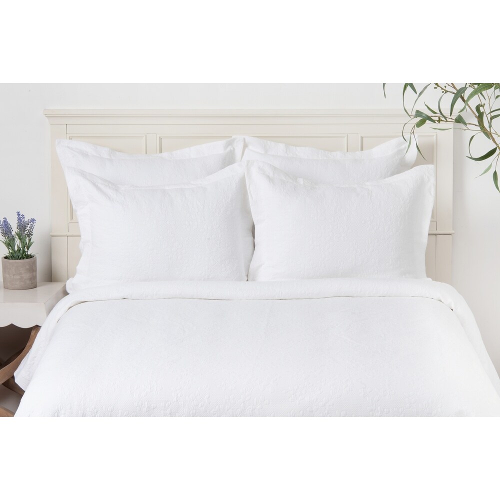 Jardin Matelassé Twin Coverlet