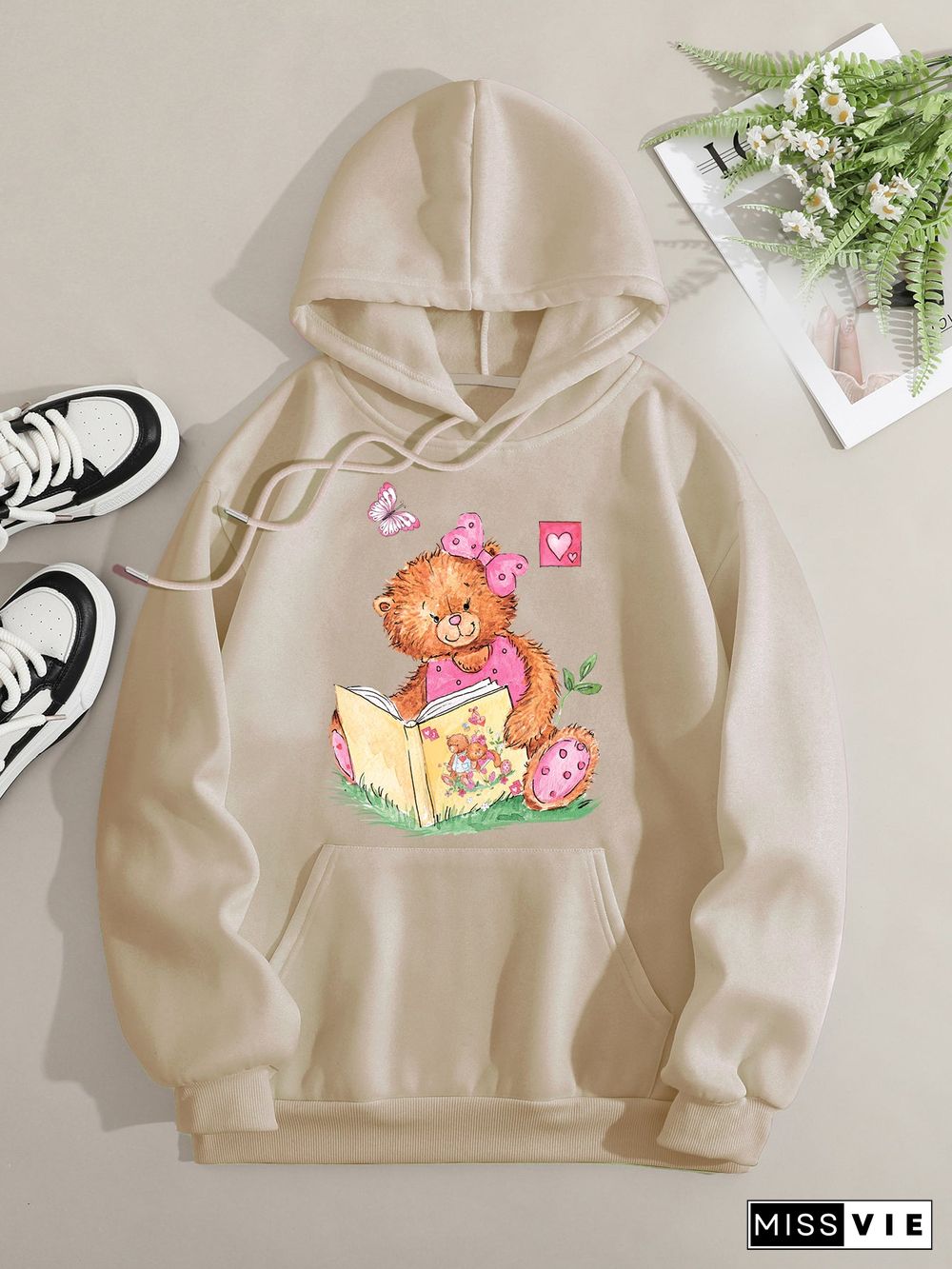 Printed on front Kangaroo Pocket Hoodie Long Sleeve for Women Pattern Pink Bear Reading