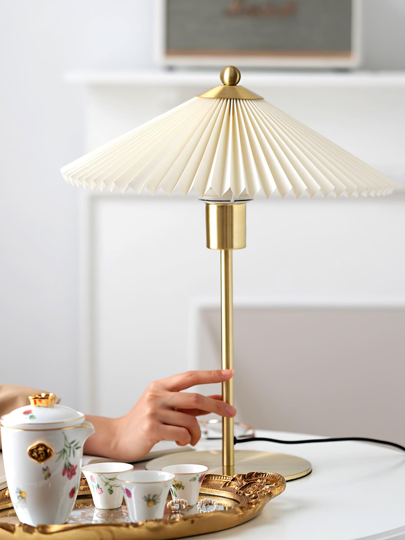 Perla Pleated Table Lamp