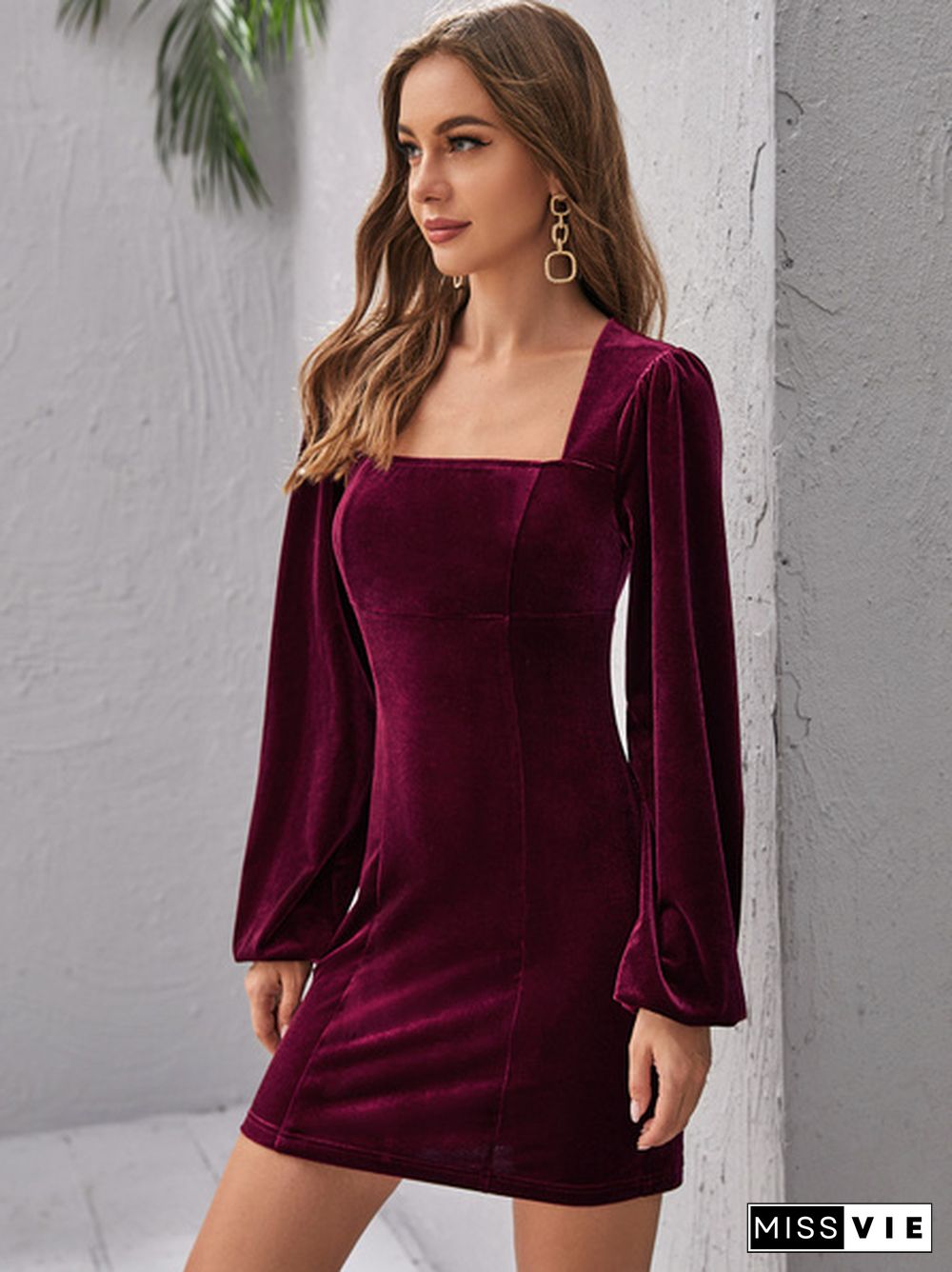 Square Neck Backless Velvet Bodycon Dress