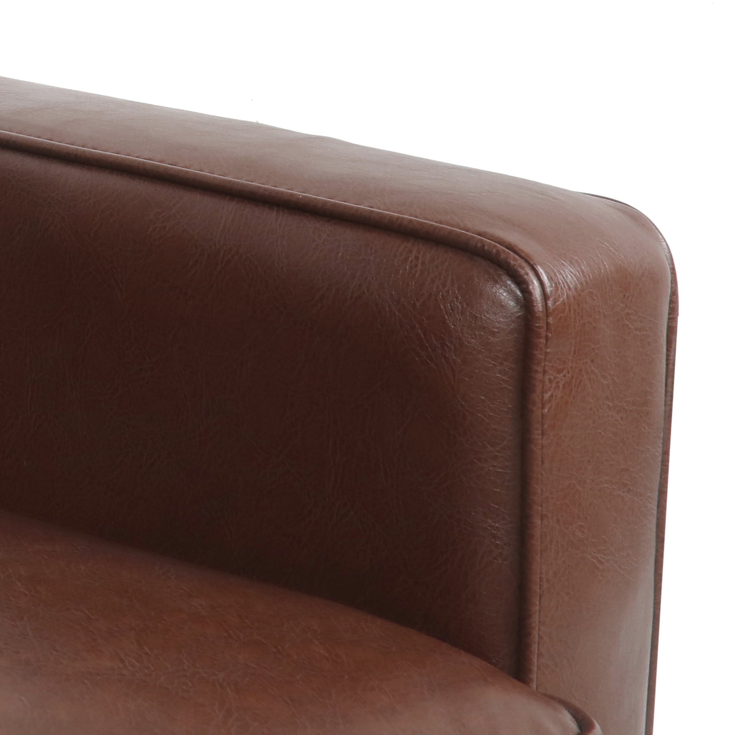 Bluewater Contemporary Tufted Club Chair