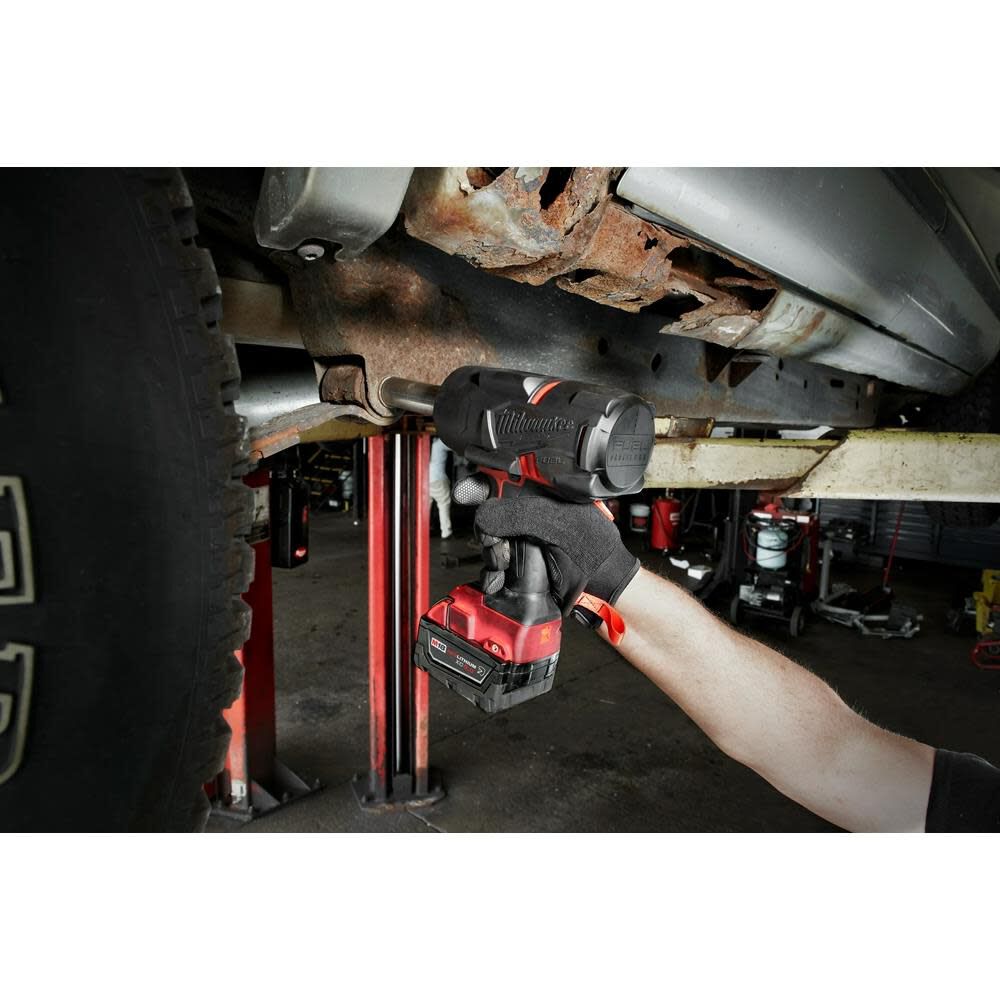 Milwaukee M18 FUEL High Torque 1/2 Impact Wrench with Friction Ring Kit 2767-22R from Milwaukee