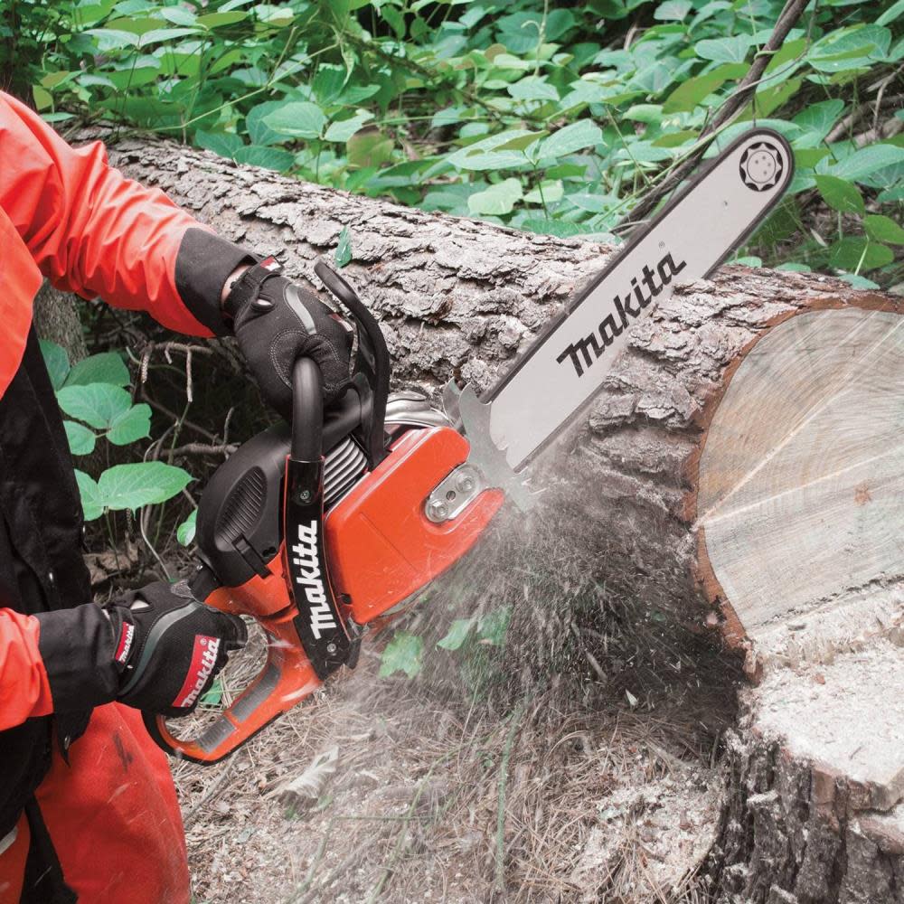 18 In. 50 cc Chain Saw ;