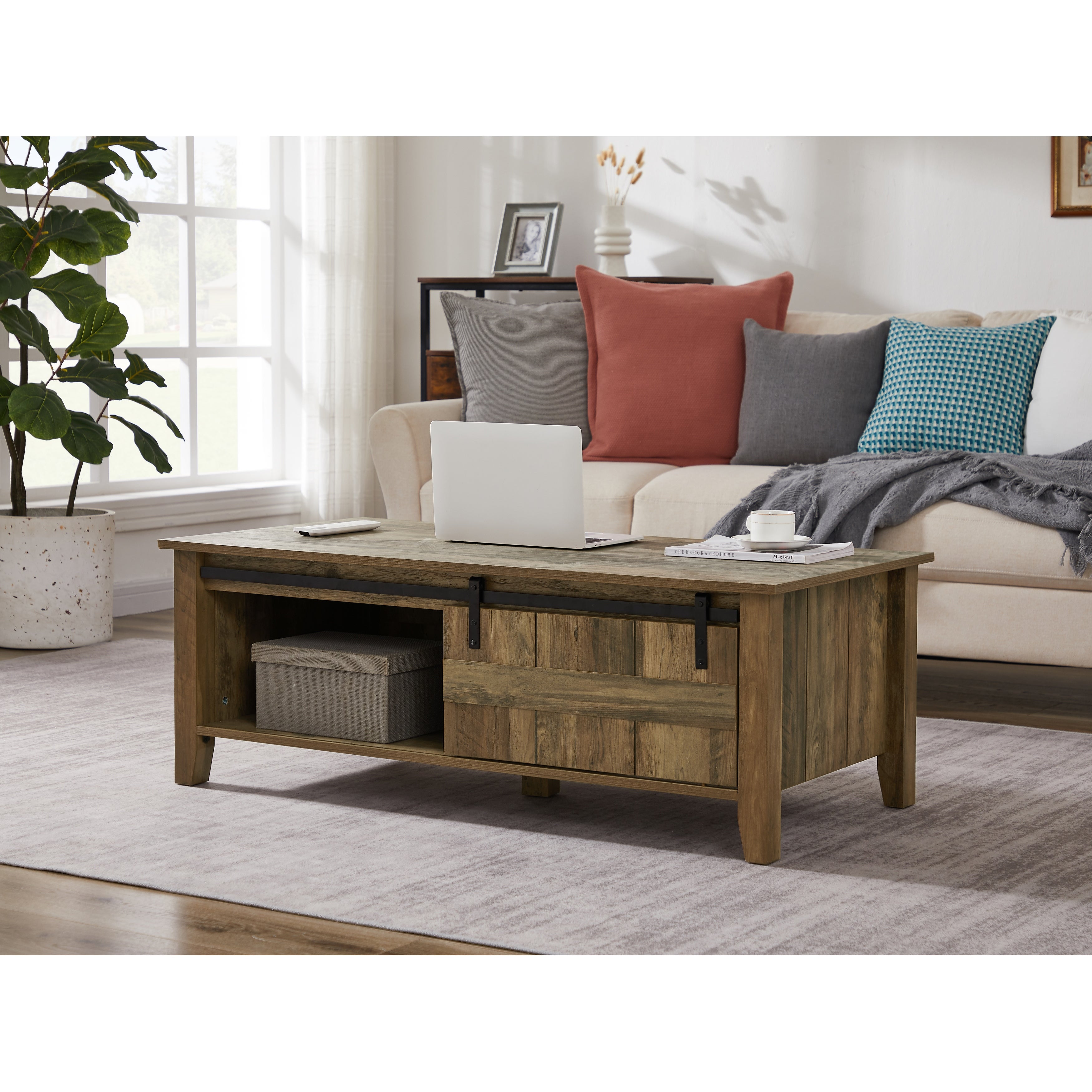 Wood Coffee Table with Shelf in Oak