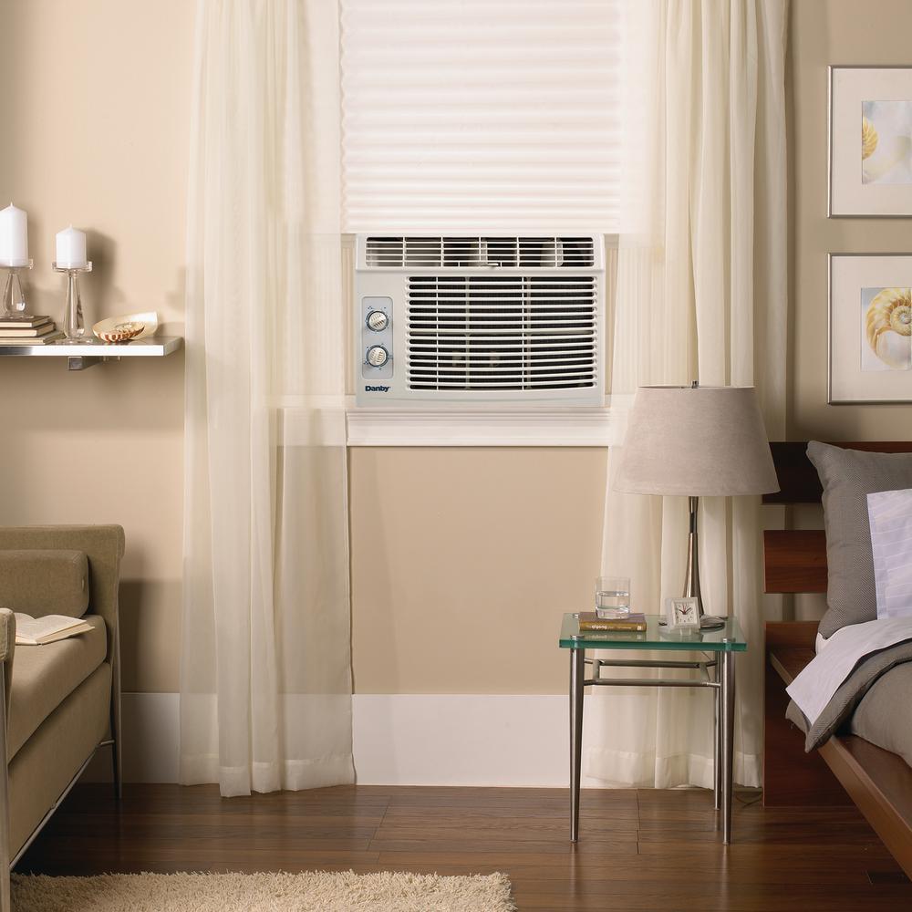 Danby 5000 BTU 150 sqft Window Air Conditioner in White