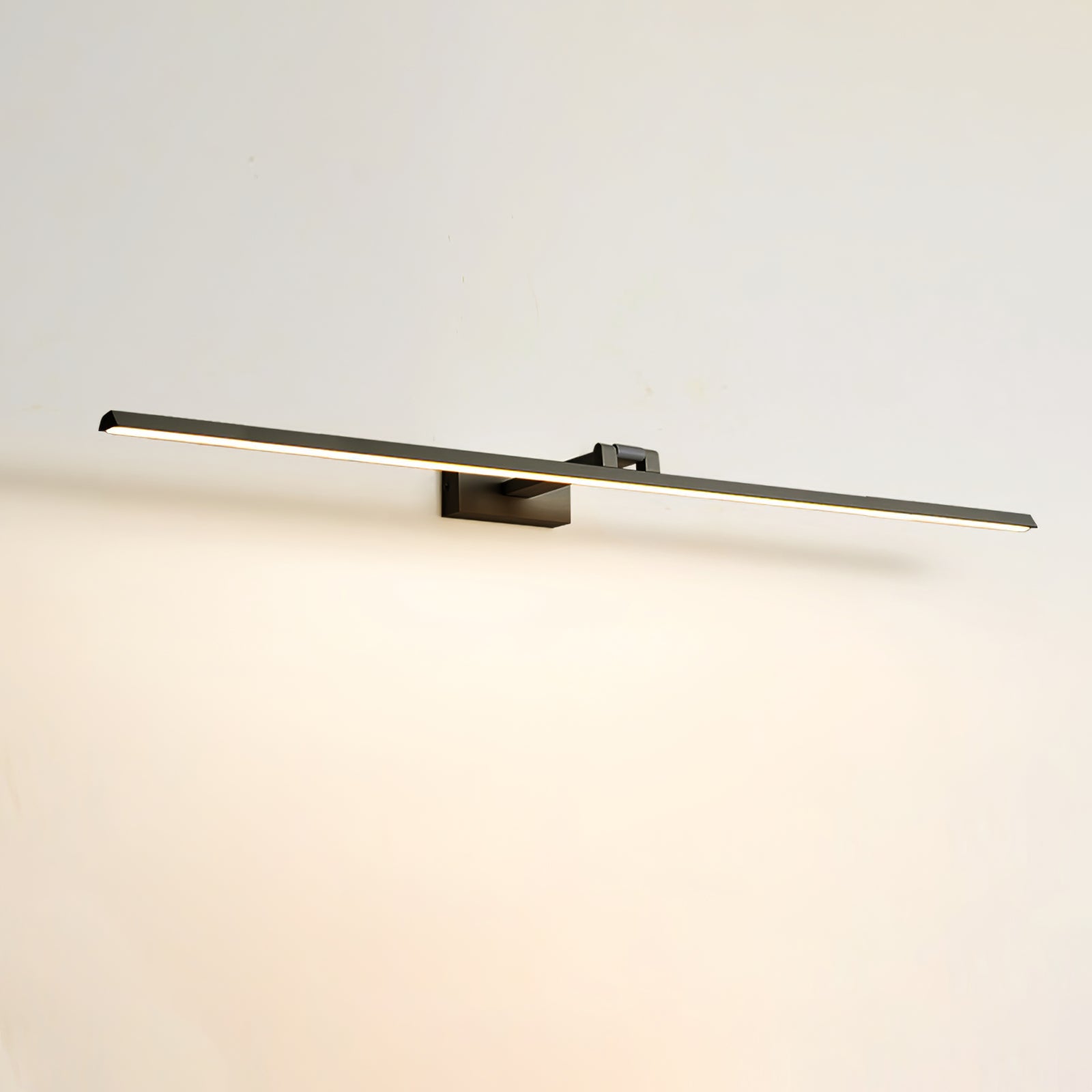 Linear Bathroom Wall Lamp