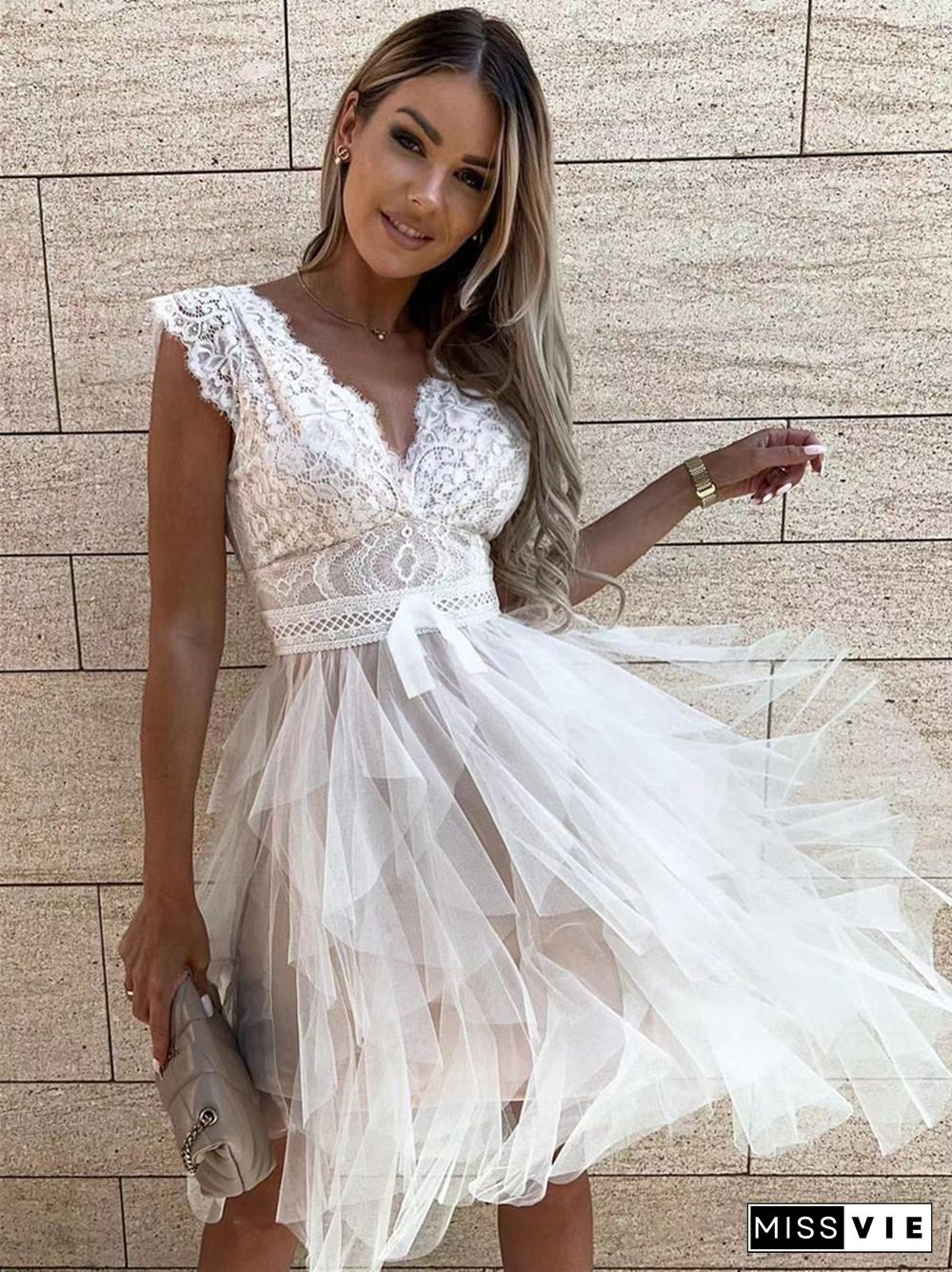 New Sexy V-neck Lace Stitching Dress Short Sleeve Fashion White Dresses