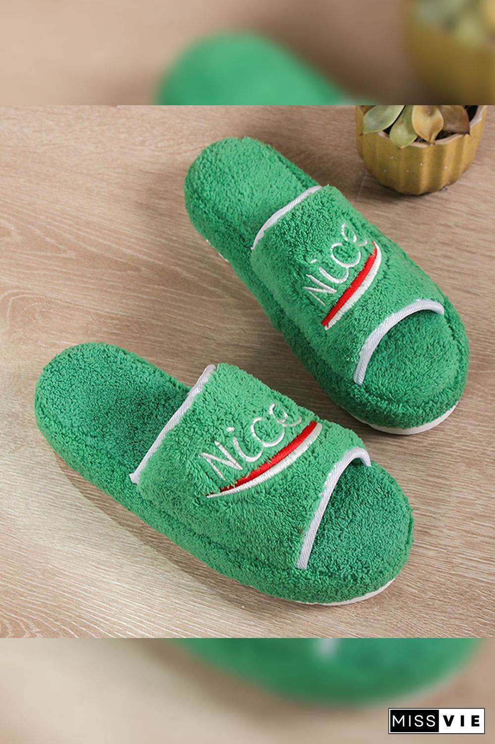 Nice Emrboidery Fleece Slippers