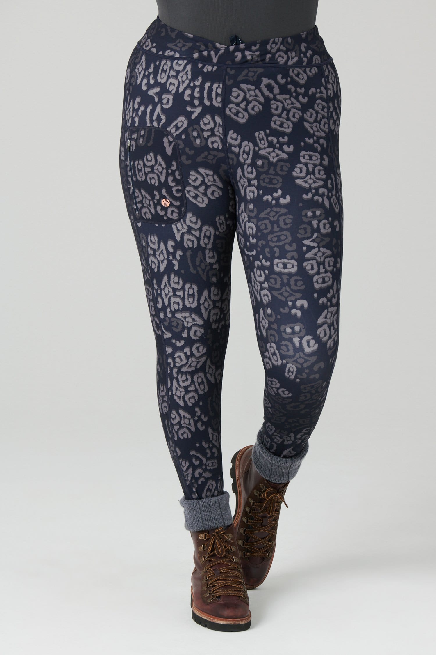 The Recycled Outdoor Leggings - Navy Wild Print