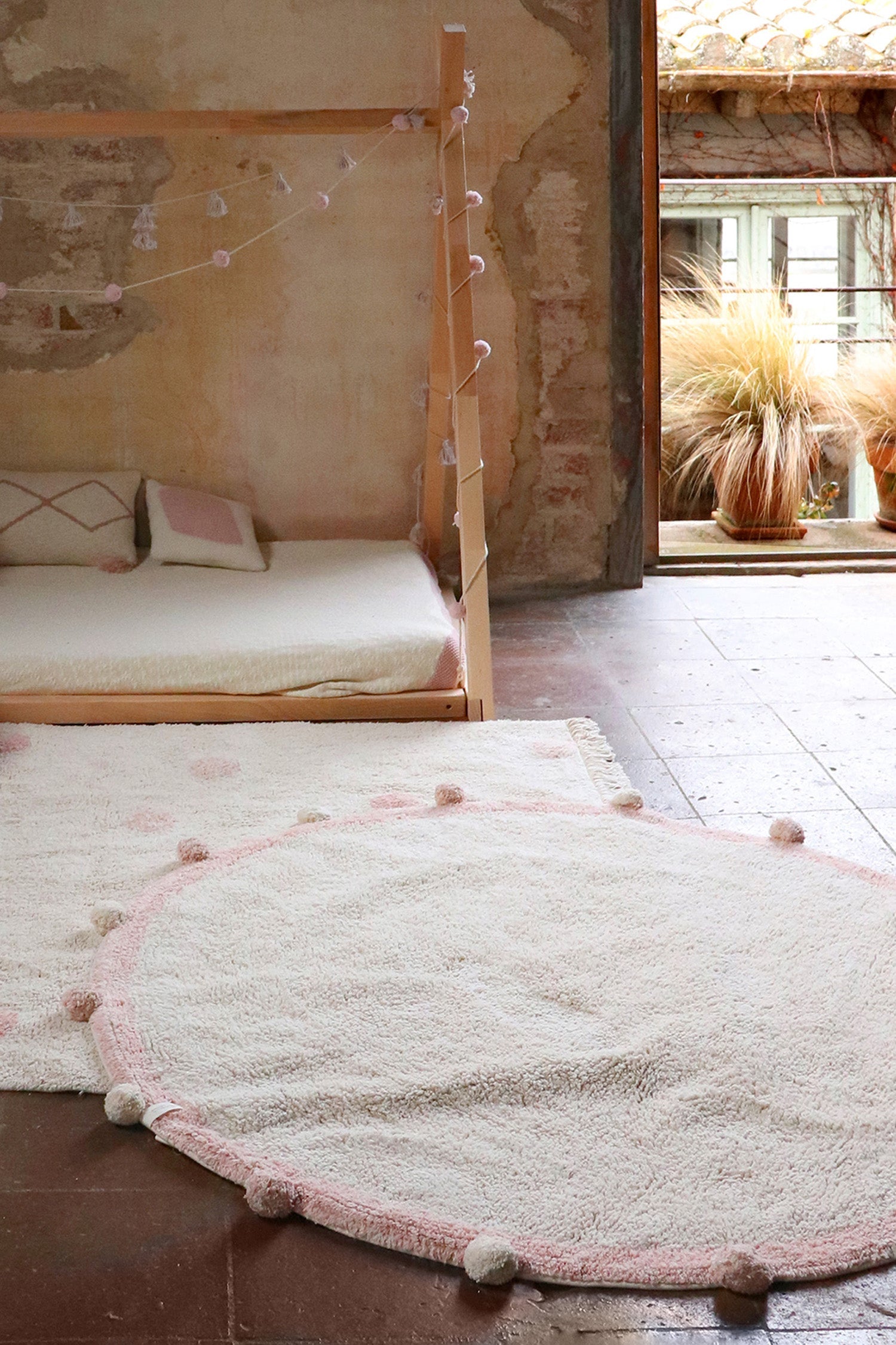 Bubbly Vintage Nude Rug