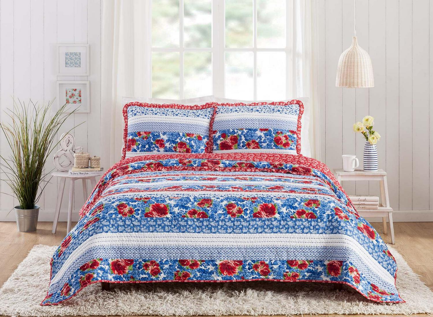 The Pioneer Woman Blue Heritage Floral Cotton Full/Queen Quilt