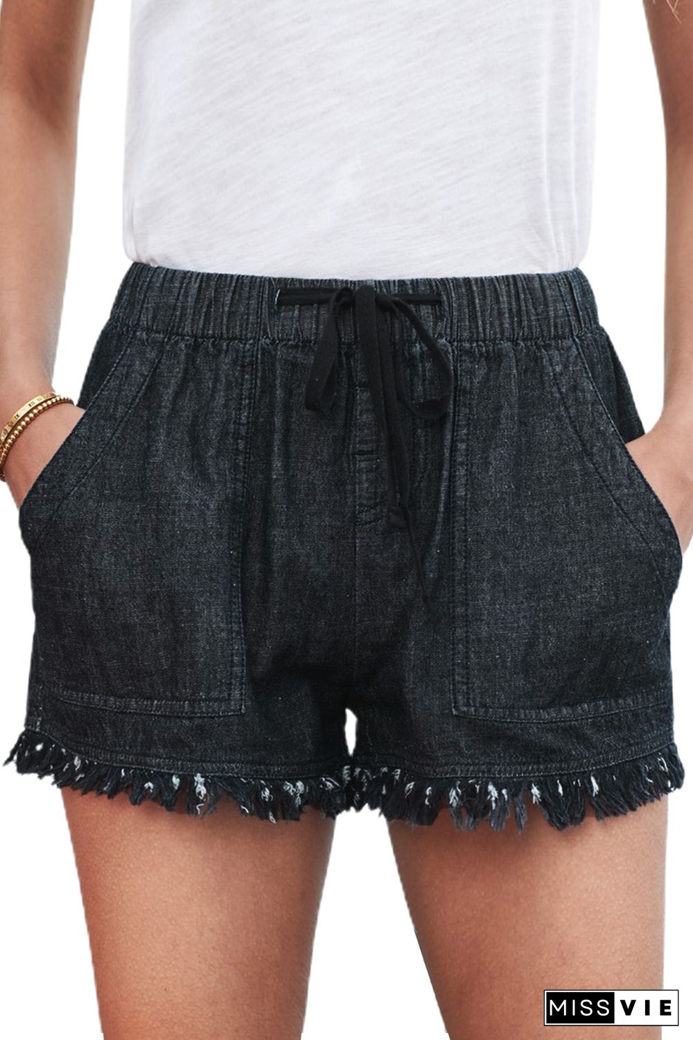 Black Casual Pocketed Frayed Denim Shorts