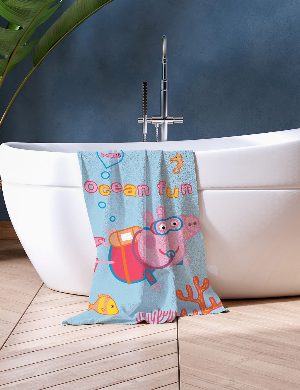 Pure Cotton Peppa Pig™ Kids' Bath Towel