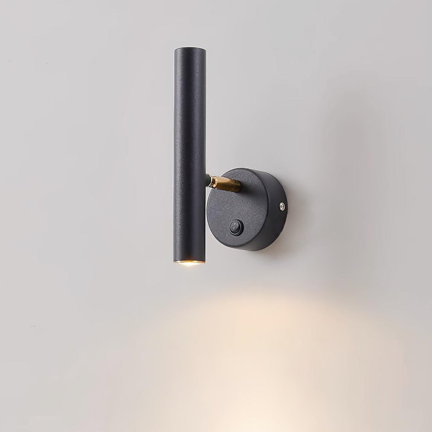 Slender Adjustable Wall Lamp