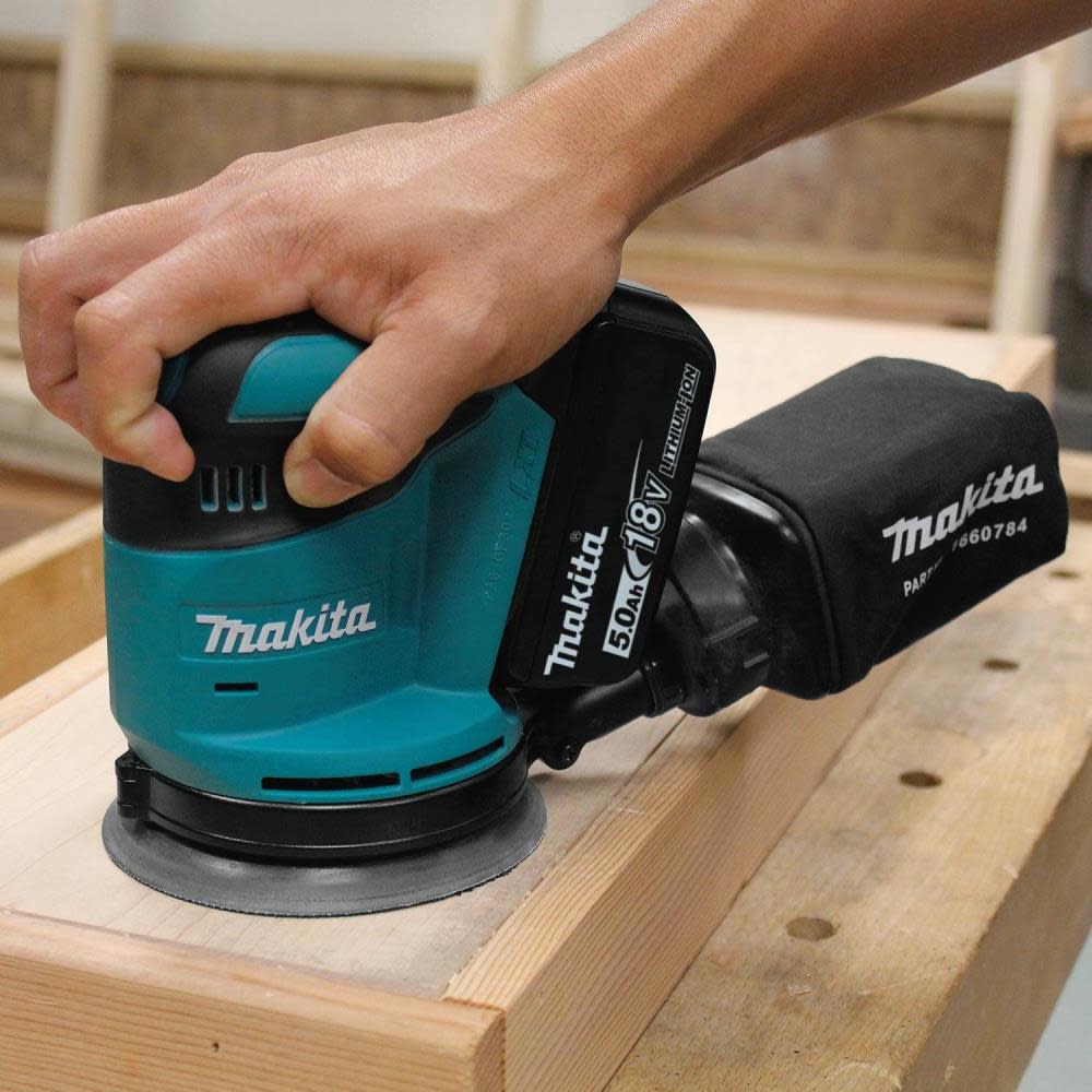 18 Volt LXT Lithium-Ion Cordless 5 in. Random Orbit Sander Kit， 5.0 Ah ;