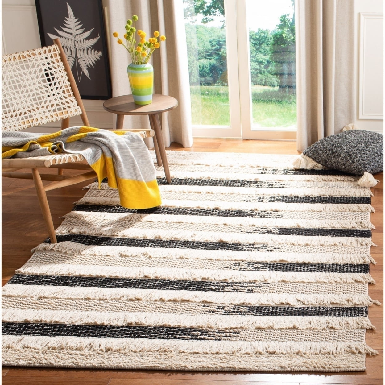 SAFAVIEH Natura Proinsias Striped Cotton Area Rug, Ivory/Black, 5' x 8'