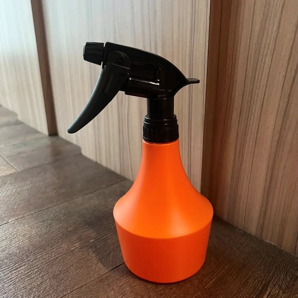 1.5 cc 28/400 Garden Non slip Ergonomic Design Chemical Resistant Plastic Nozzle Black Trigger Sprayer