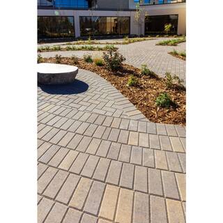 Holland 8.5 in. x 4.25 in. x 2.375 in. Rectangle Beechwood Concrete Paver (280-Pieces69 sq. ft.Pallet) HDHL603HOL6