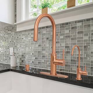 Akicon Single-Handle Pull Down Sprayer Kitchen Faucet with Deckplate in Copper AK96416-C