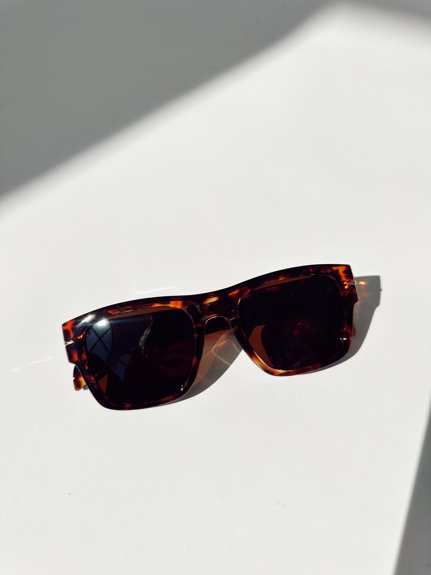 Nova Sunnies
