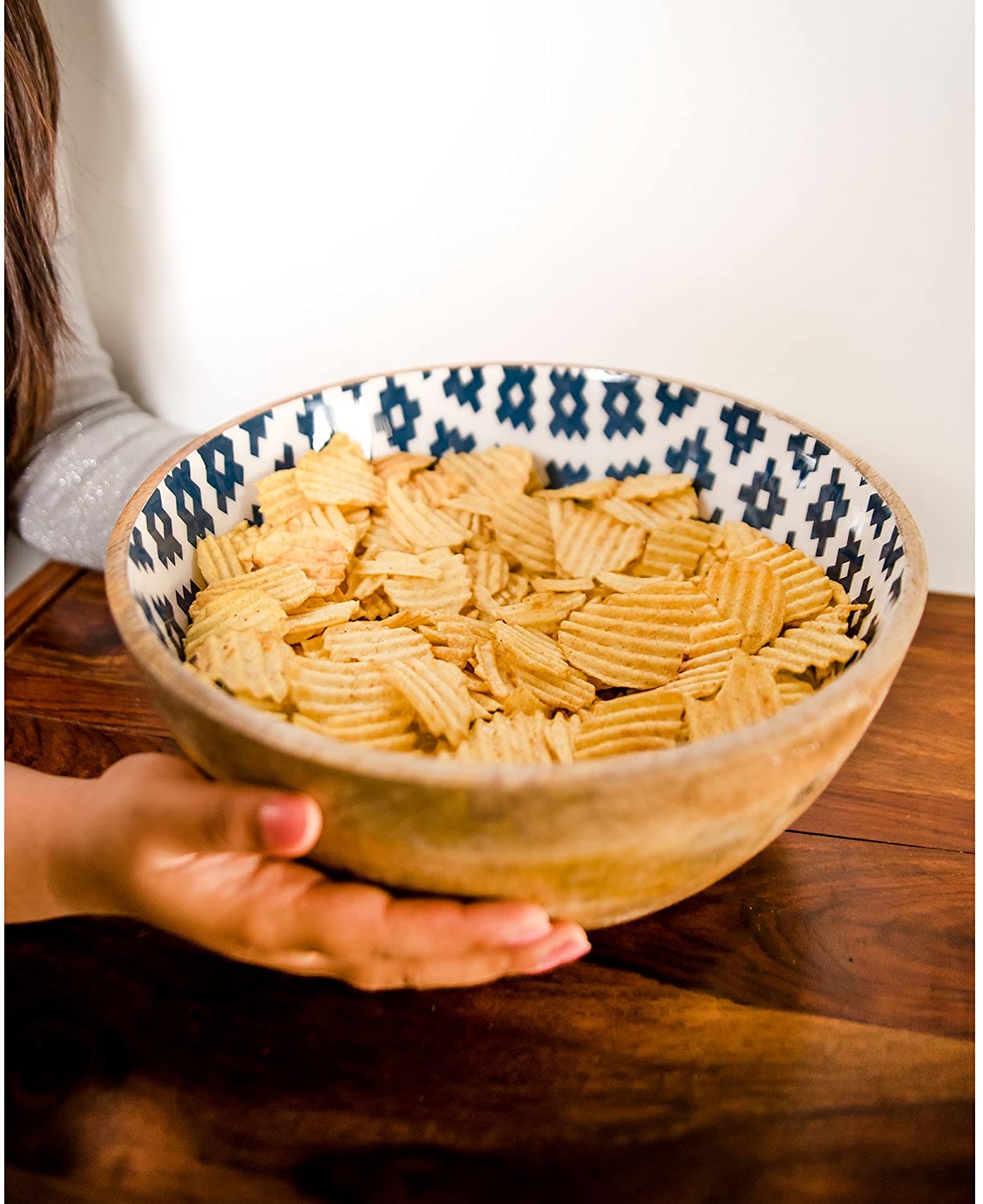 Folkulture Salad Bowl with Serving Tongs， 12x5 inches， Mango Wood， Geometric Blue