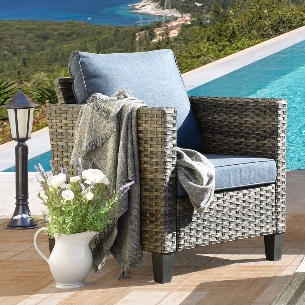 XIZZI Megon Holly Gray 5-Piece Wicker Outdoor Patio Conversation Seating Sofa Set with Denim Blue Cushions GRS305HDDB