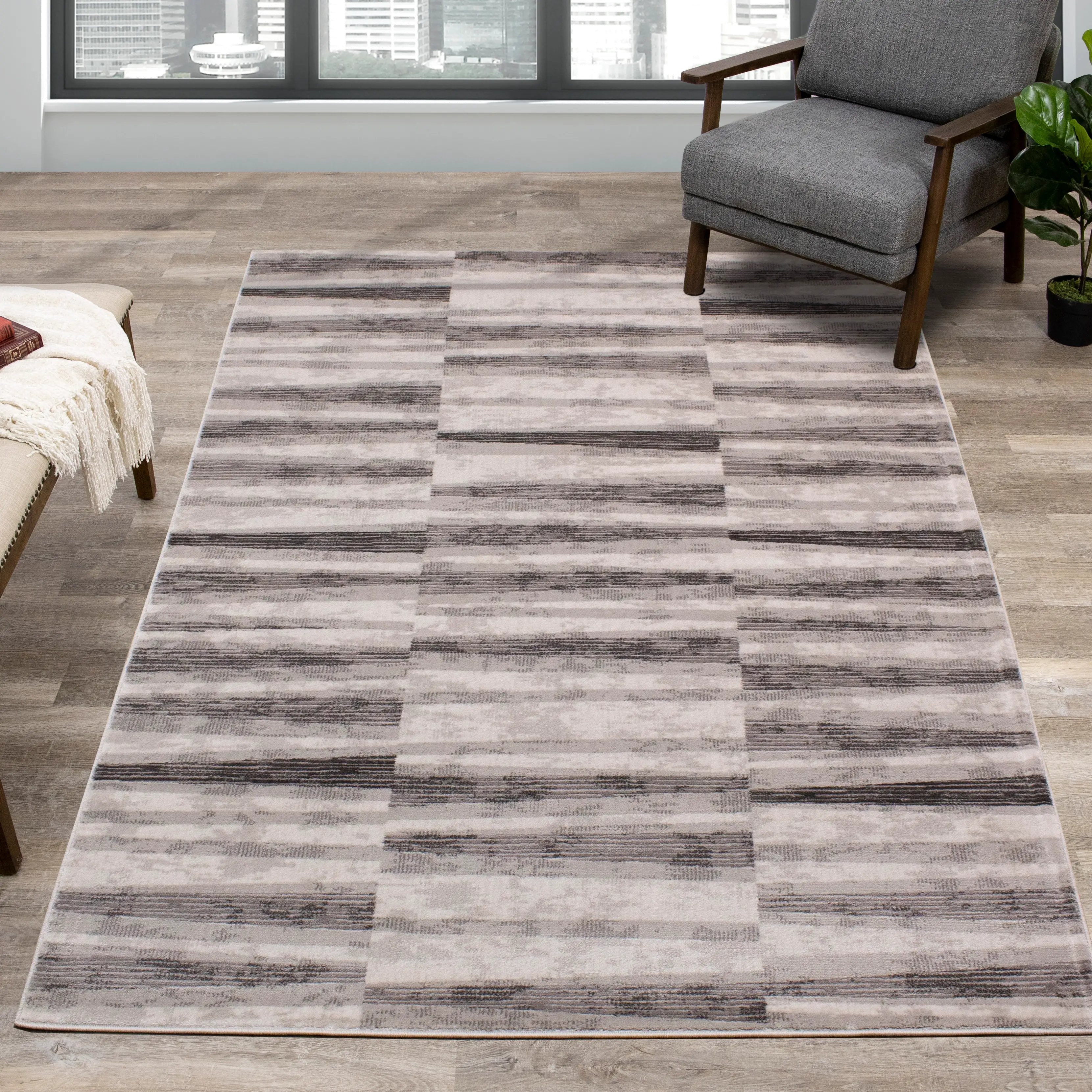 Chorus 5 x 8 Geometric White and Gray Area Rug