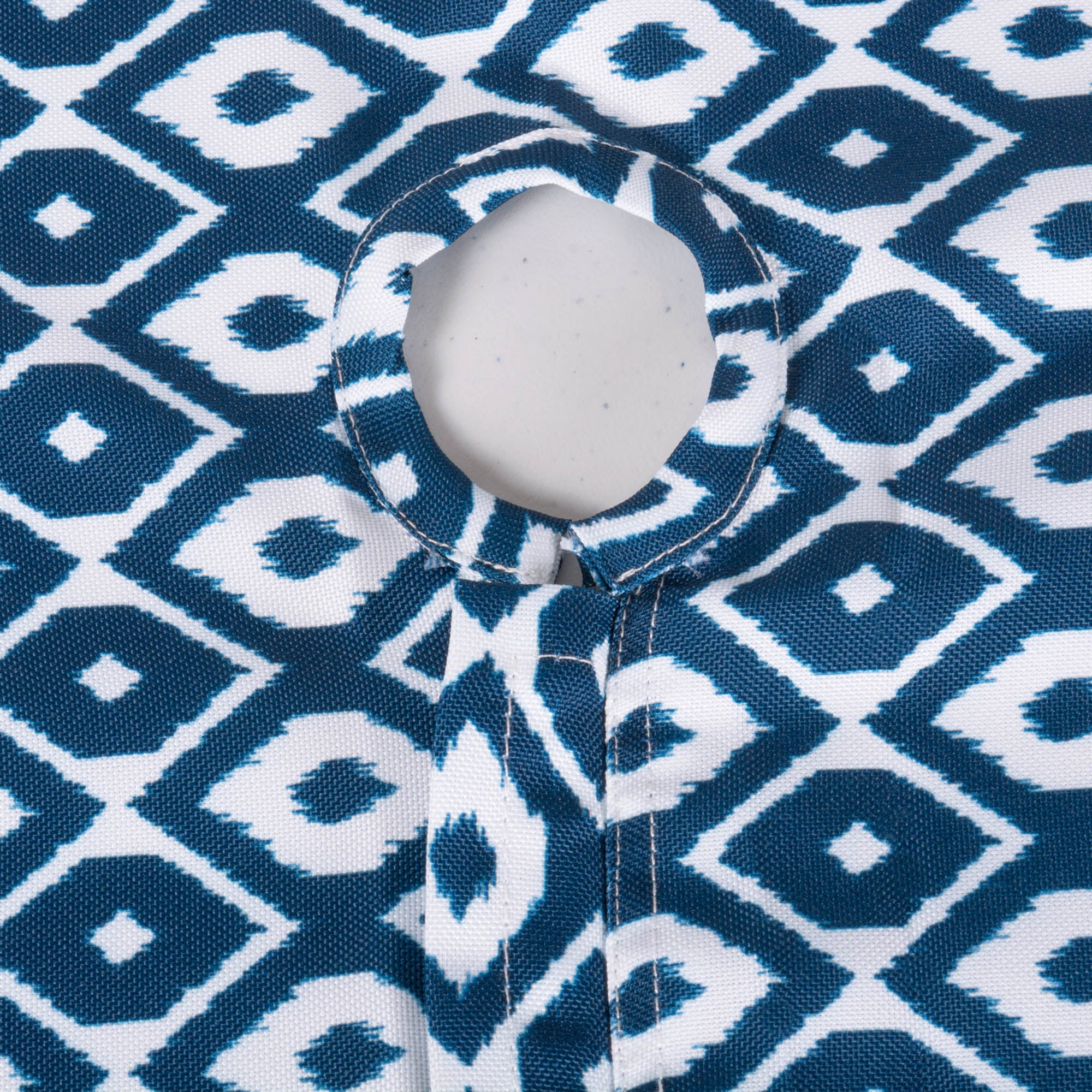 Blue Ikat Outdoor Tablecloth With Zipper 52 Round