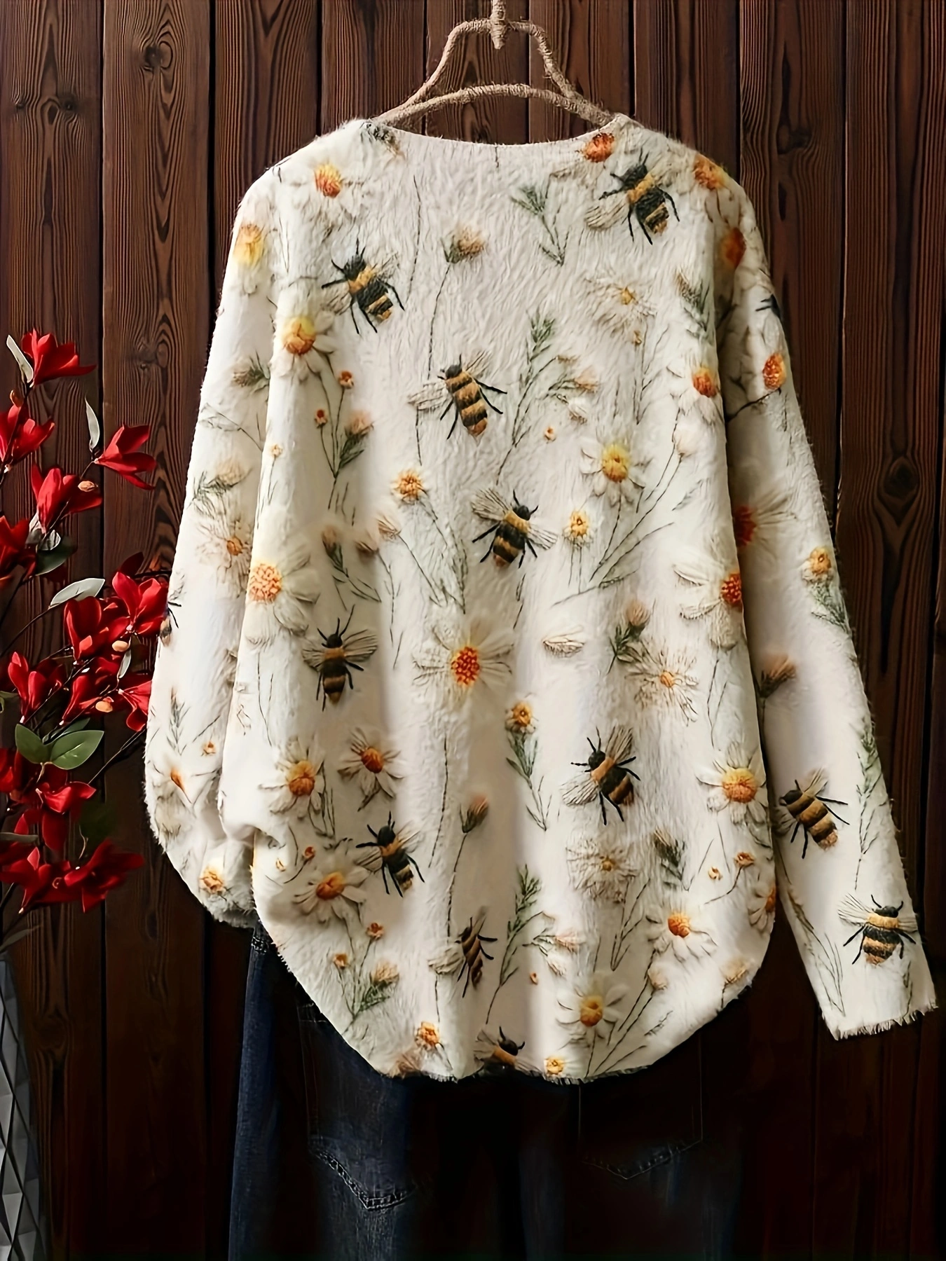 Plus Size Womens Bee & Floral Pattern Sweater - Casual Long Sleeve V Neck Top for Fall & Winter, Soft and Cozy Knitwear for Chilly Days, Perfect for Everyday Wear