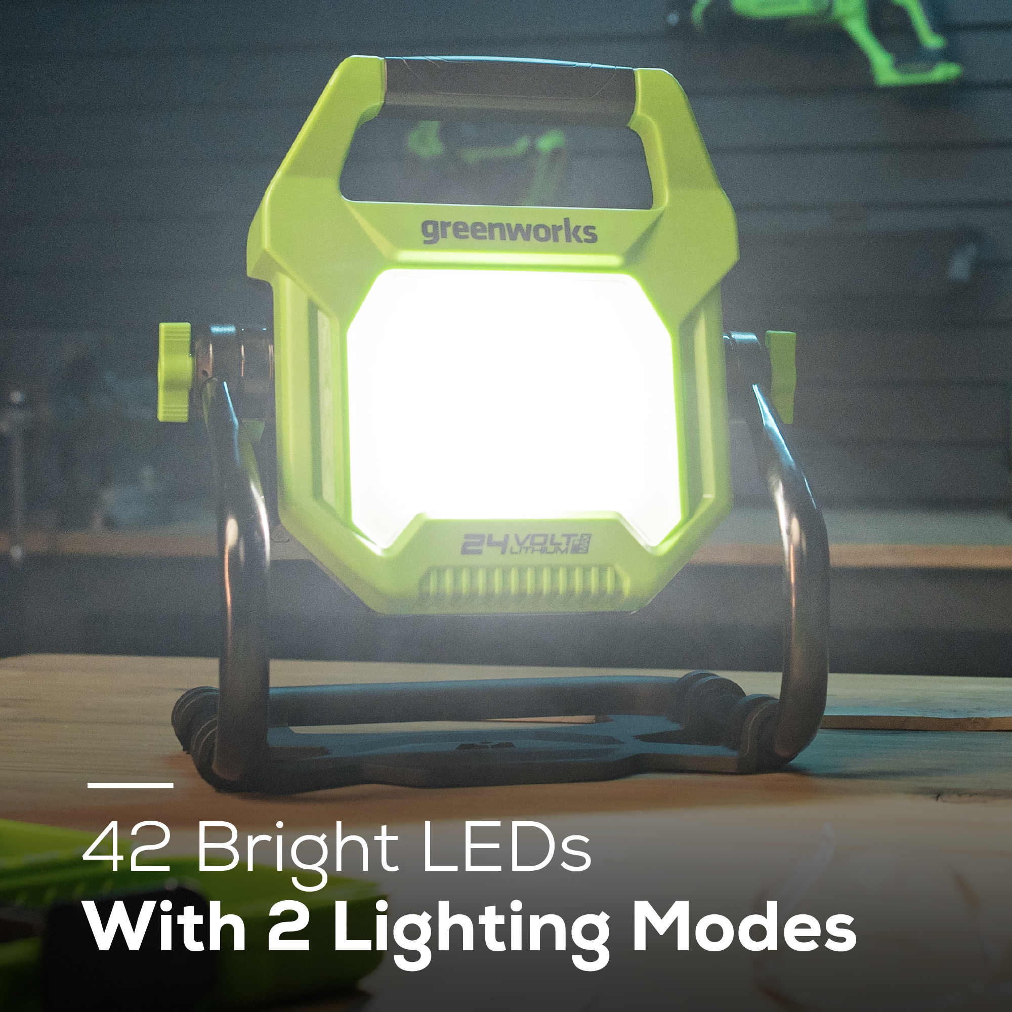 24V AC/ DC 2000 Lumen LED Work Light | Greenworks Tools