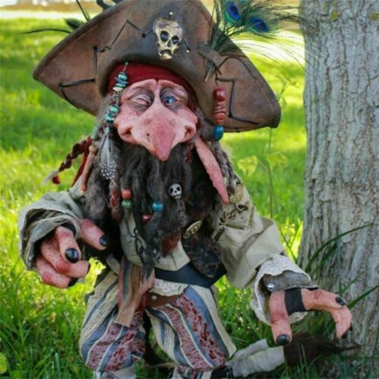 HEQU Halloween Garden Goblin Character Sculpture DecorationHandmade Statues, for Indoor Outdoor Home Yard Lawn Decor