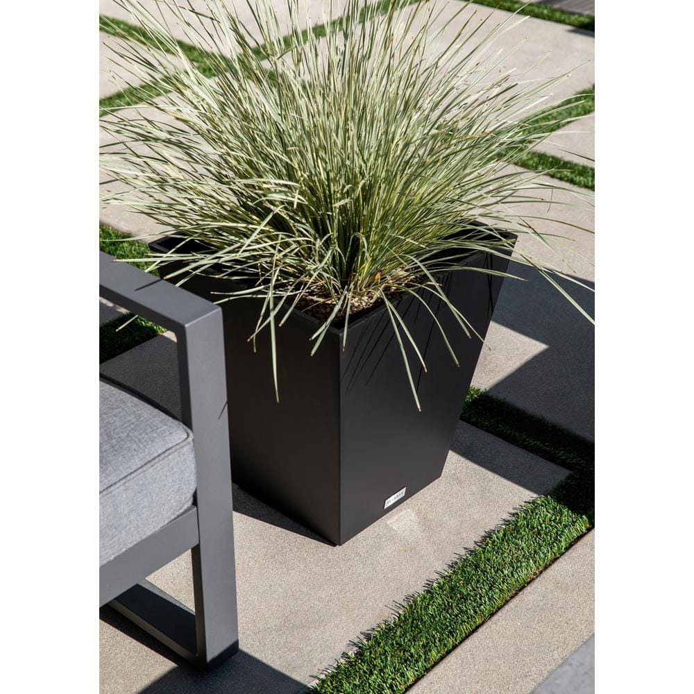 Veradek Nobleton 22 in. Square Black Plastic Planter NBV22B