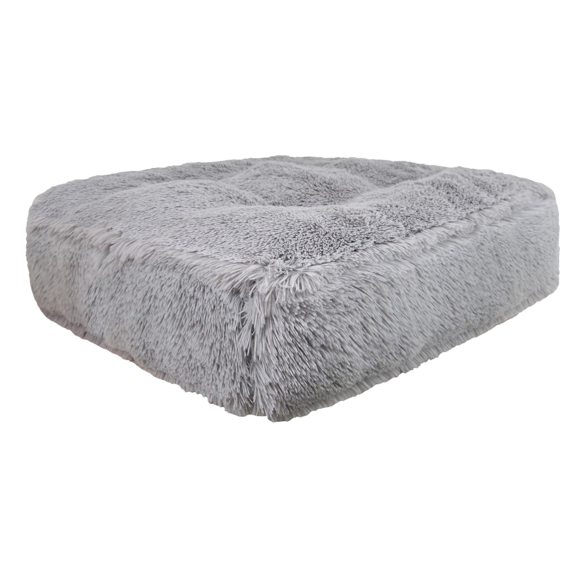 Bessie and Barnie Gray Luxury Extra Plush Faux Fur Rectangle Dog Bed， 28