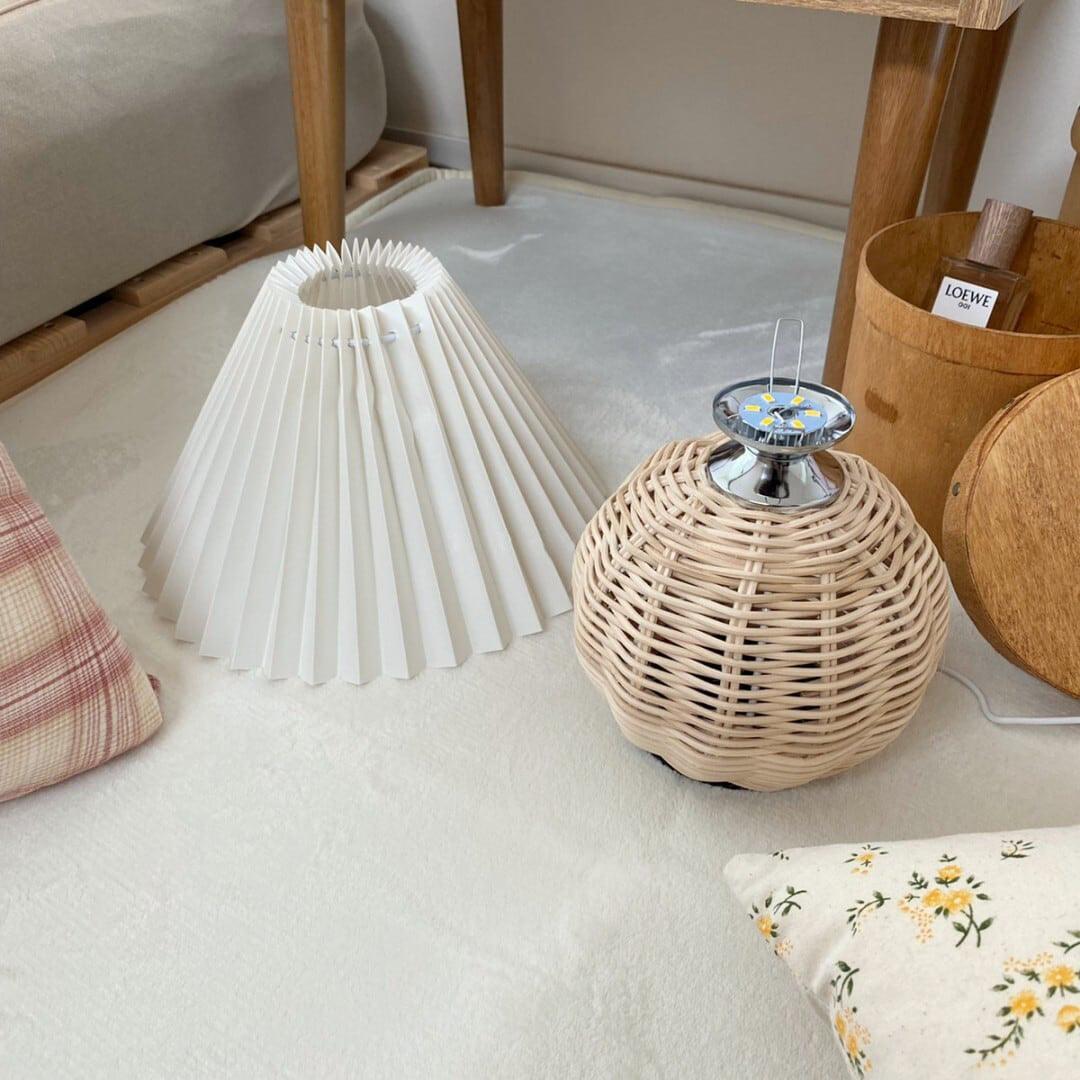 Rattan Pleated Table lamp