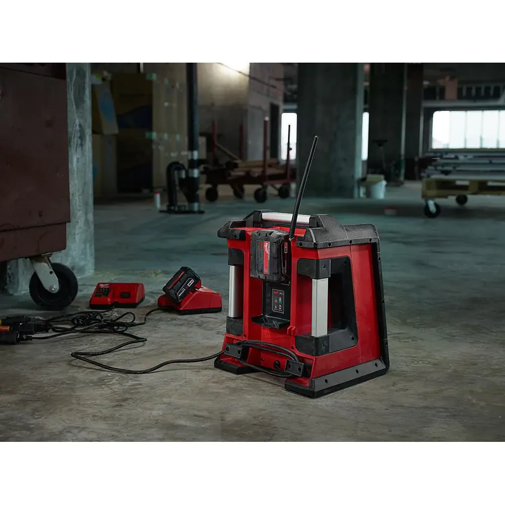 Milwaukee M18 Lithium-Ion Cordless Jobsite Radio/Charger