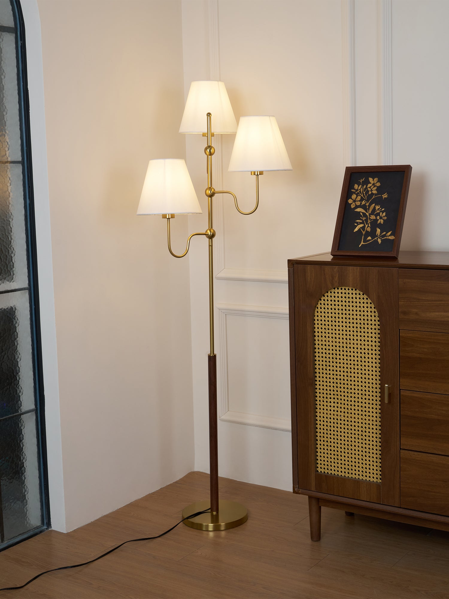 Serenade Floor Lamp