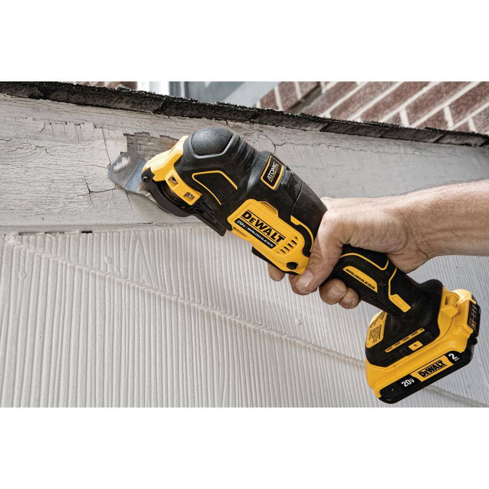 DW ATOMIC 20V MAX Cordless Brushless Oscillating MultiTool and (1) 20V Premium Lithium-Ion 4.0Ah Battery DCS354BWDCB204