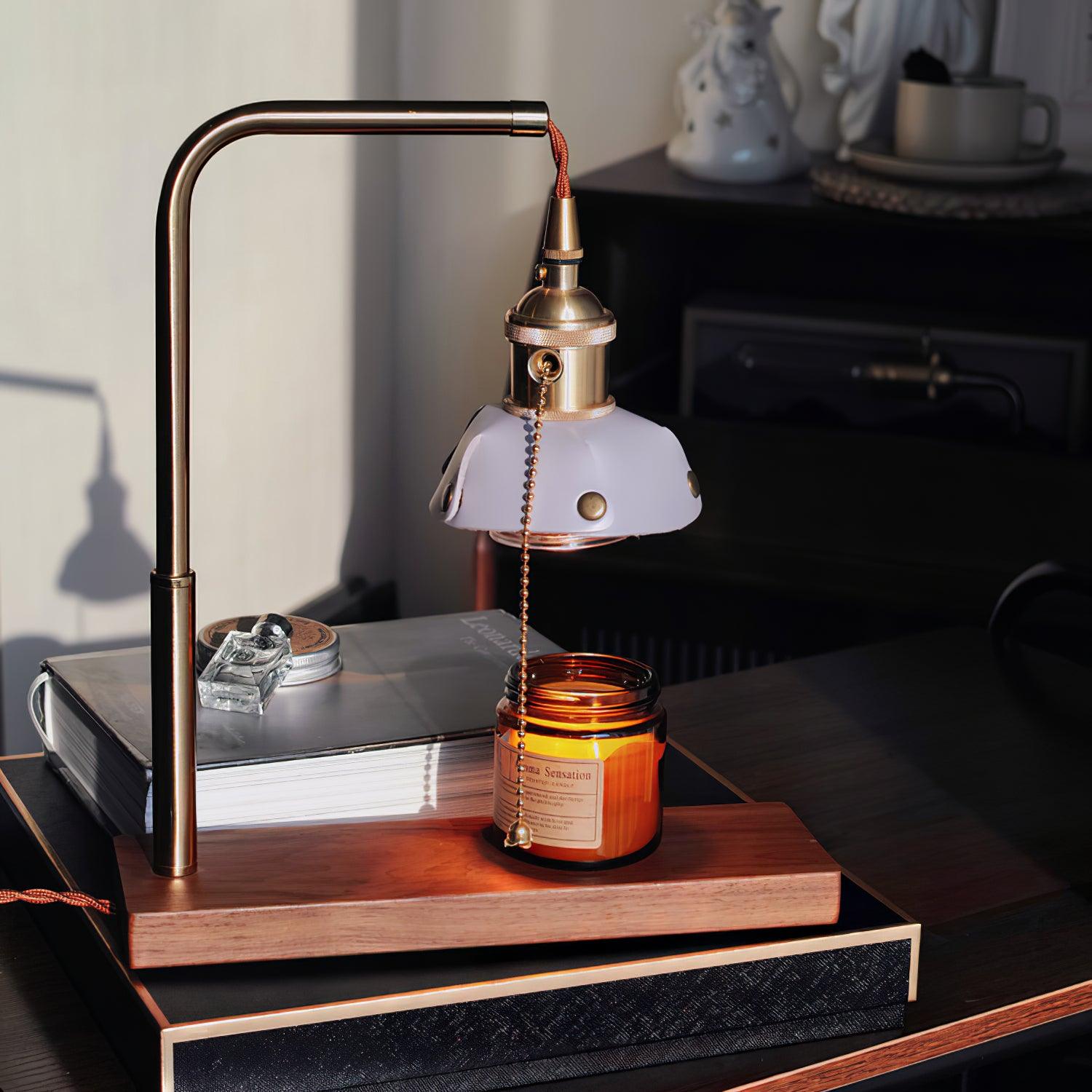 Harnik Retro Table Lamp