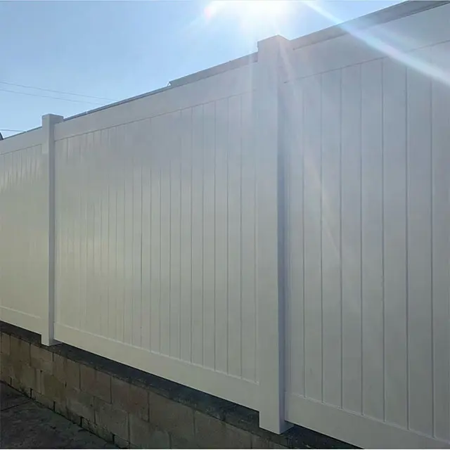 6*8ft 1.8*2.4m yard garden house whitecolor available Customization EasilyAssembledvinyl pvc gates fencing